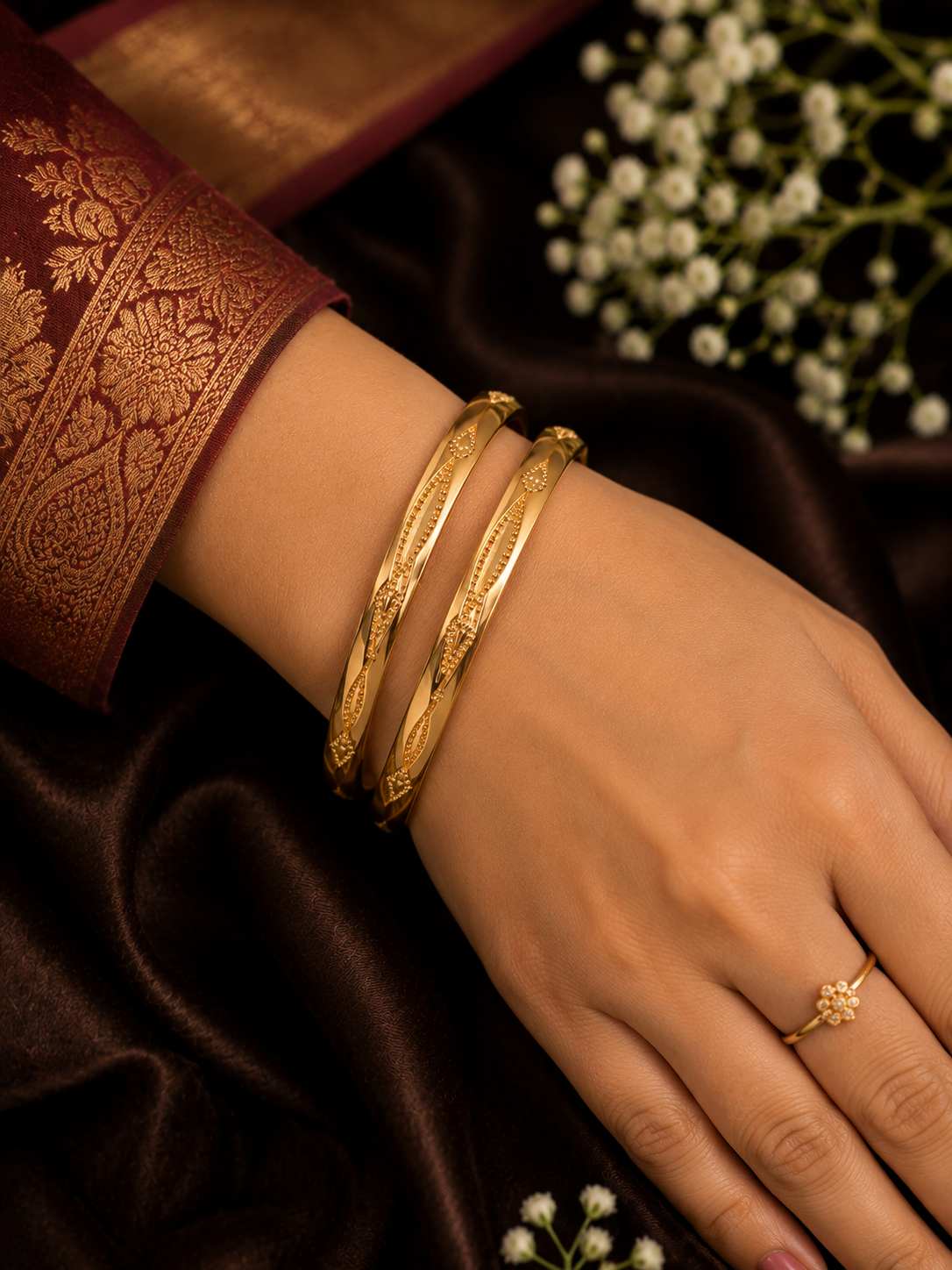Panchaloham Polished Bangles (Elegant Leaf Design)