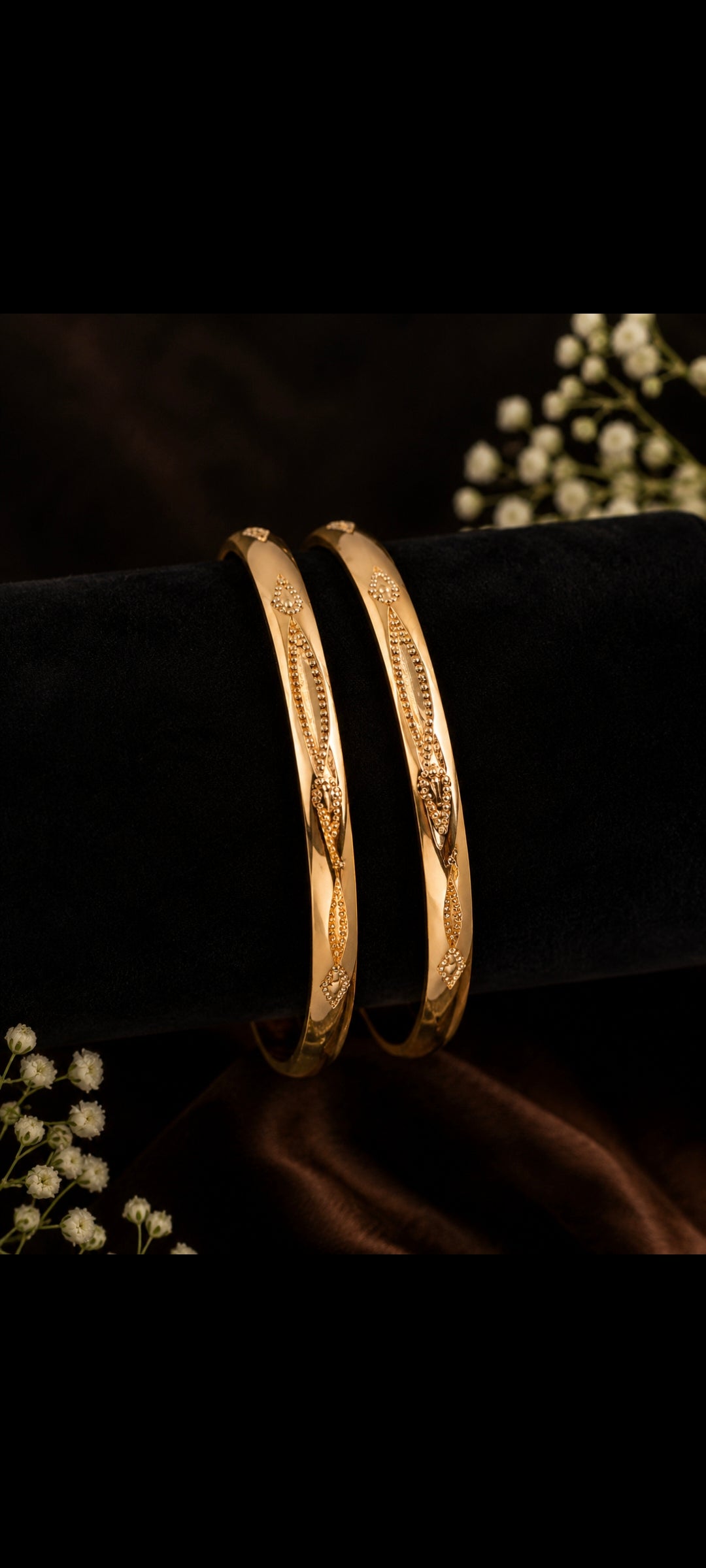 Panchaloham Polished Bangles (Elegant Leaf Design)