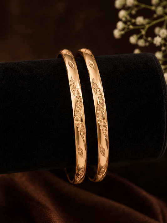 Panchaloham Unpolished Leaf Engraved Bangles