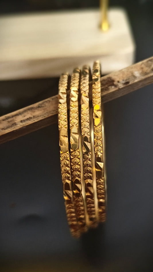 Panchaloham Unpolished Diamond Cut Bangles ✨